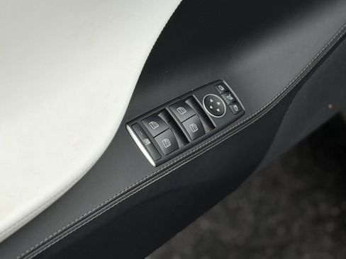 Used 2018 Tesla Model S 100D image 29