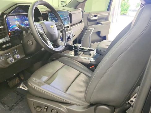 Used 2024 Chevrolet Silverado 1500 LTZ AWD/4WD image 22