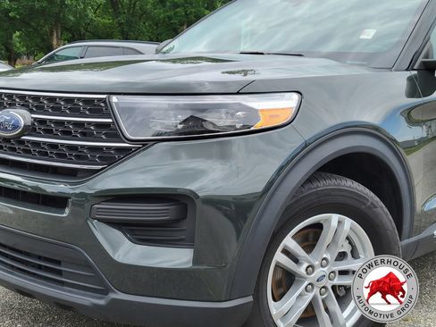 Used 2023 Ford Explorer XLT AWD/4WD image 10