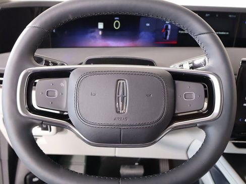 New 2026 Lincoln Nautilus Premier w/ Jet Appearance Package AWD/4WD image 3