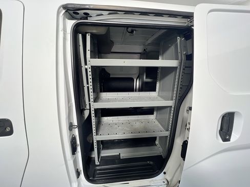 Used 2021 Nissan NV200 S FWD image 27