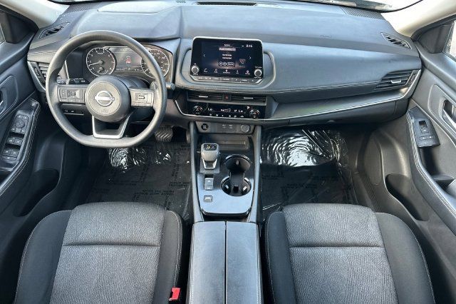 Used 2024 Nissan Rogue SV FWD image 15