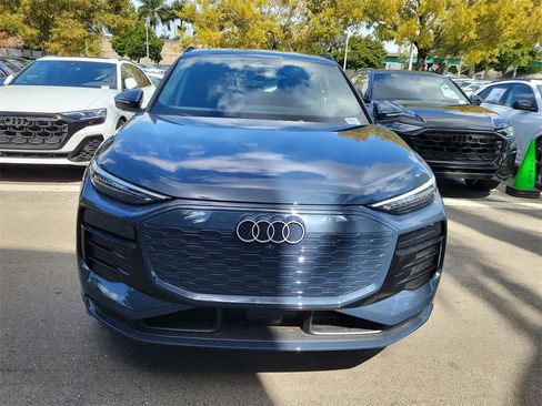 New 2025 Audi Q6 e-tron Premium Plus image 3