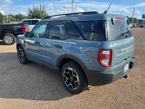 Used 2021 Ford Bronco Sport Big Bend w/ Big Bend Package AWD/4WD image 2