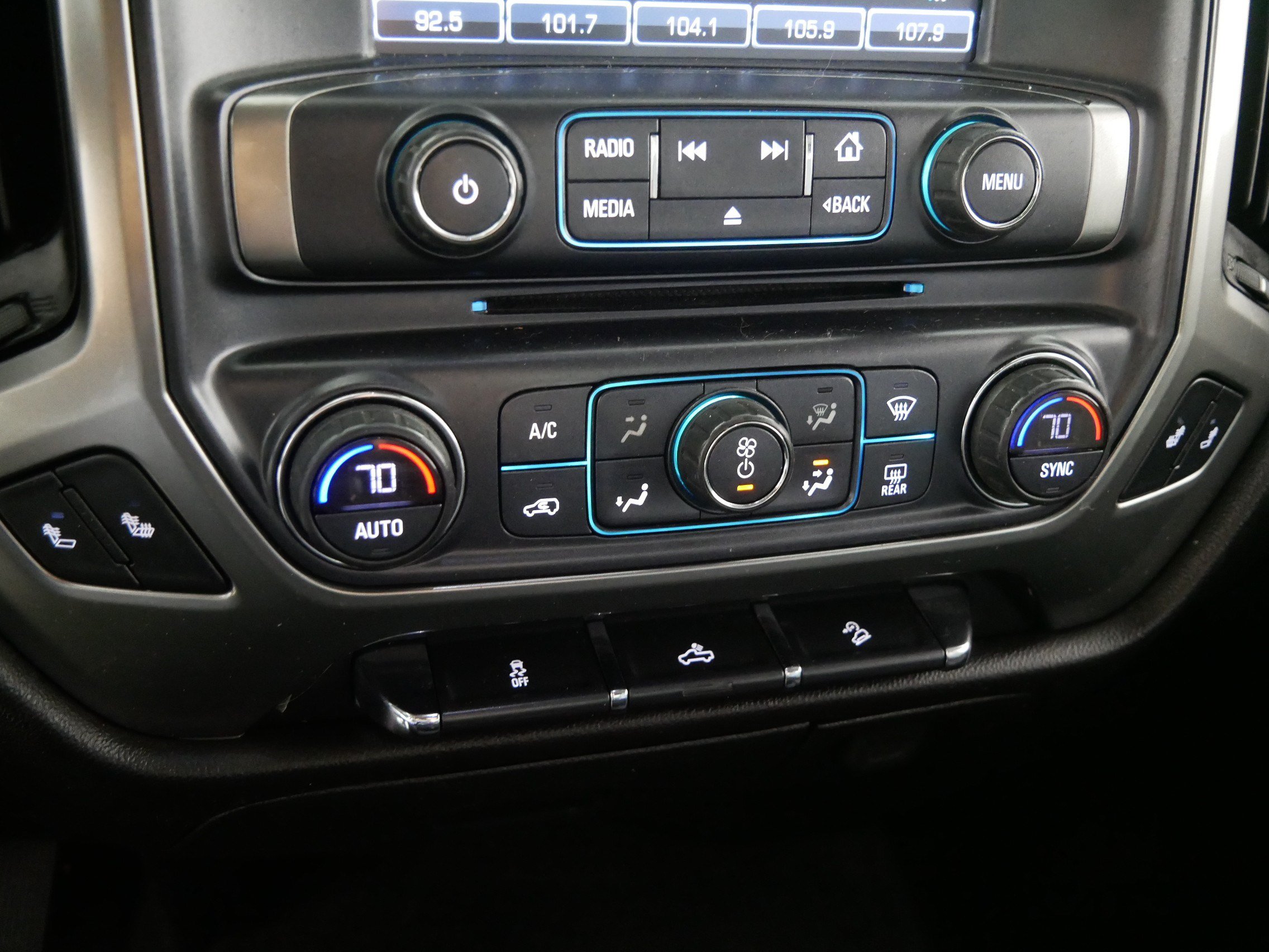 Used 2019 Chevrolet Silverado 1500 LT w/ All Star Edition AWD/4WD image 23