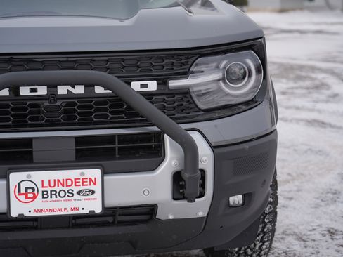 New 2025 Ford Bronco Sport Outer Banks w/ Sasquatch Outer Banks Package image 11