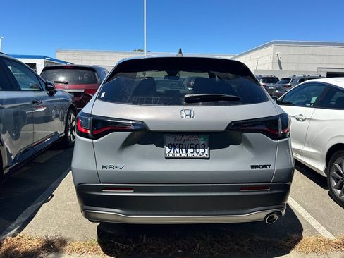 Used 2024 Honda HR-V Sport image 6