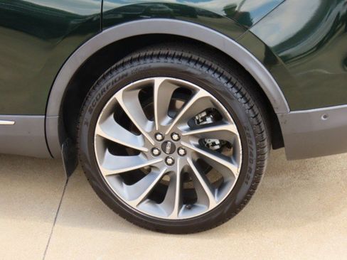 Used 2021 Lincoln Nautilus Reserve w/ Equipment Group 202A image 16