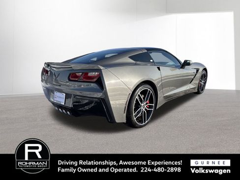 Used 2015 Chevrolet Corvette Stingray Coupe w/ Carbon Flash Badge Package image 10