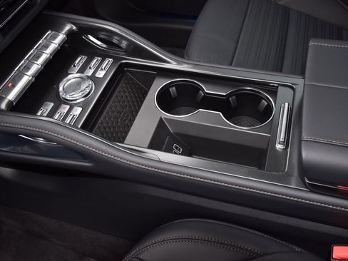 New 2026 Lincoln Nautilus Reserve w/ Jet Appearance Package image 32