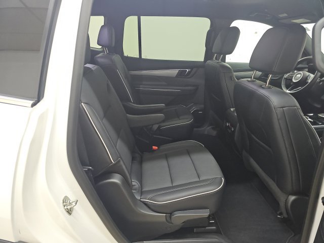 Used 2026 Buick Enclave Preferred FWD image 12