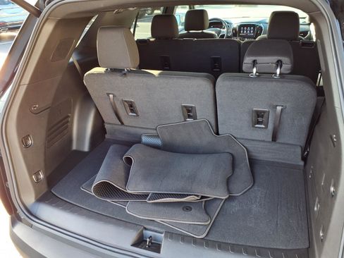 Used 2023 Chevrolet Traverse LT AWD/4WD image 29