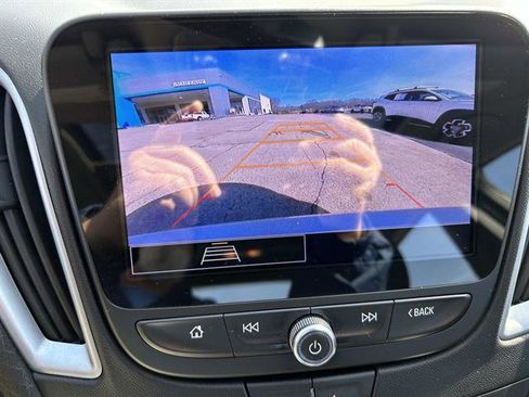 Used 2024 Chevrolet Malibu LT image 30