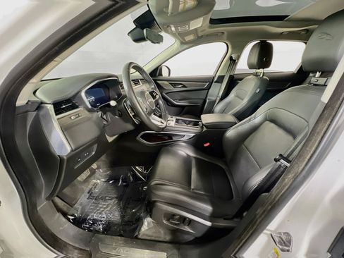 Used 2023 Jaguar F-PACE S AWD/4WD image 21