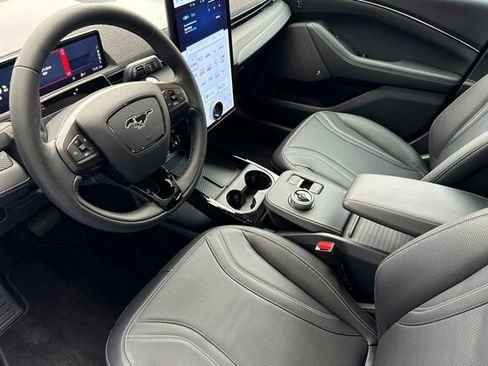 Used 2024 Ford Mustang Mach-E Premium image 7