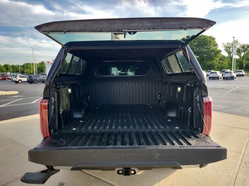 Used 2023 Toyota Tundra 1794 Edition AWD/4WD image 9