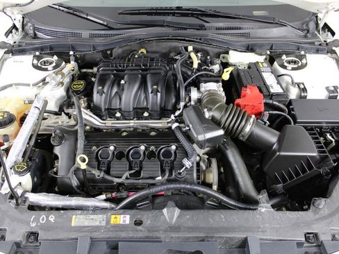 Used 2010 Ford Fusion SE FWD image 10
