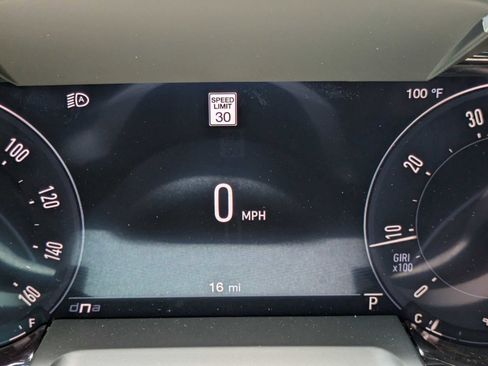 New 2024 Alfa Romeo Stelvio Veloce image 11