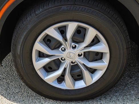 Used 2025 Honda CR-V LX image 13