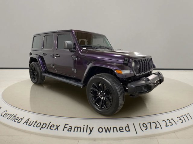 Used 2024 Jeep Wrangler Unlimited w/ Convenience Group AWD/4WD image 7
