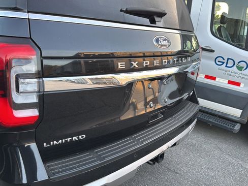 Used 2024 Ford Expedition Max Limited image 8