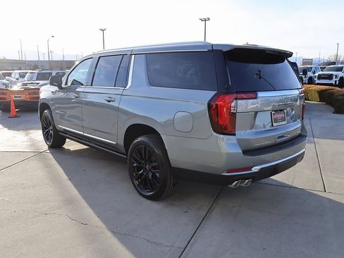 New 2026 GMC Yukon XL Denali w/ Sun & Power Step Package image 4