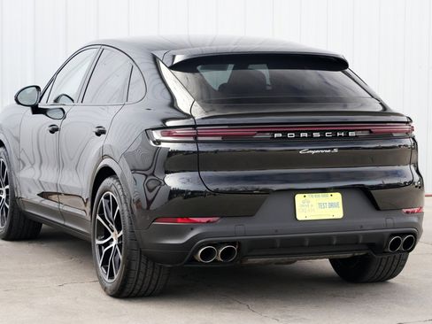 Used 2024 Porsche Cayenne S image 57