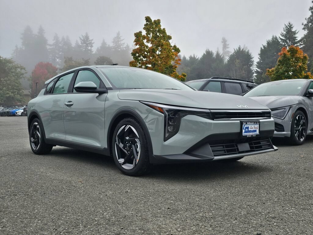New 2026 Kia K4 EX FWD image 3