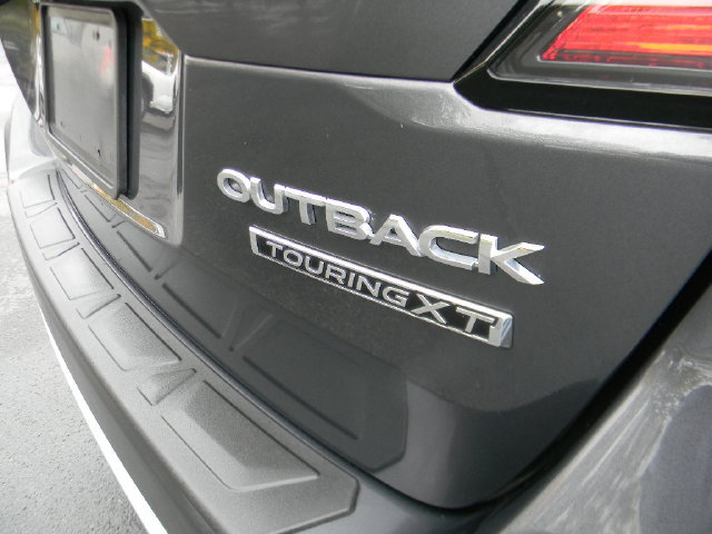 Used 2024 Subaru Outback Touring XT AWD/4WD image 8