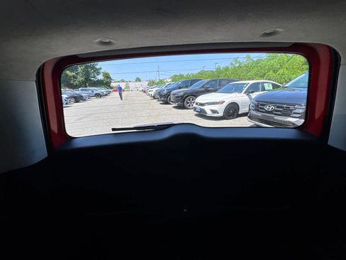 Used 2023 Kia Soul LX w/ LX Technology Package image 37