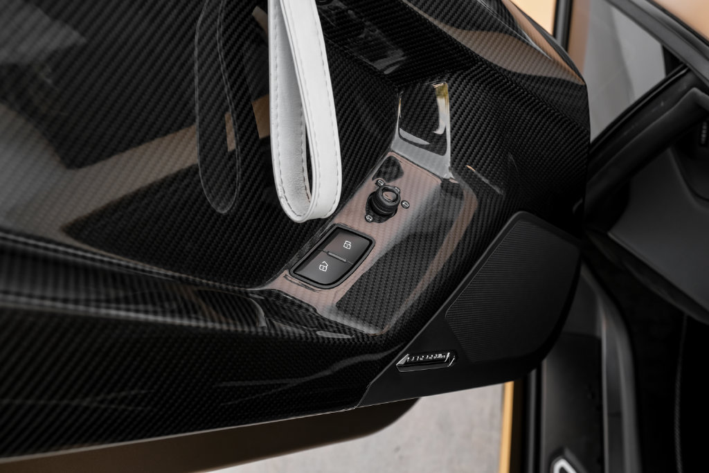 Used 2020 Lamborghini Aventador SVJ AWD/4WD image 47