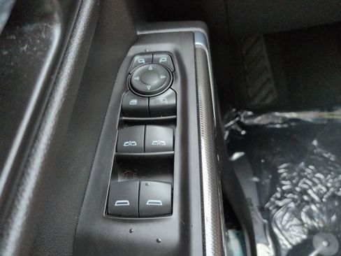 Used 2021 GMC Sierra 1500 AT4 w/ Driver Alert Package I AWD/4WD image 22