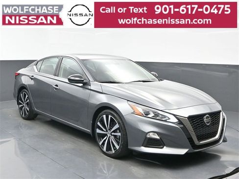 Used 2021 Nissan Altima 2.5 SR w/ SR Premium Package image 8