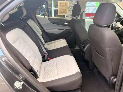 Used 2020 Chevrolet Equinox LS w/ LS Convenience Package FWD image 16