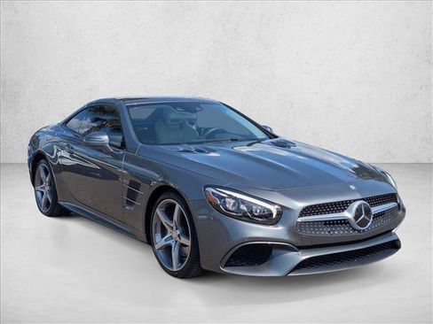 Used 2017 Mercedes-Benz SL 550 image 3