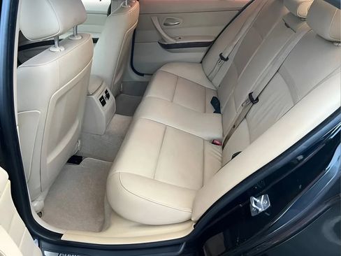 Used 2010 BMW 335i Sedan RWD image 8