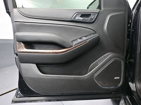 Used 2019 Chevrolet Tahoe LT w/ RST Edition AWD/4WD image 22