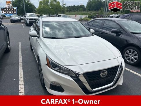 Used 2022 Nissan Altima 2.5 SV FWD image 1