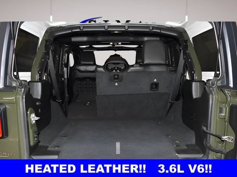 Used 2021 Jeep Wrangler Unlimited Rubicon w/ Dual Top Group AWD/4WD image 28