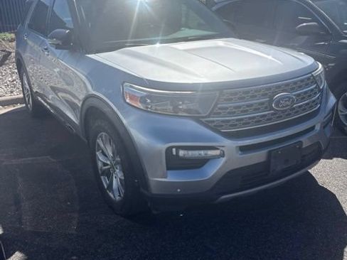 Used 2020 Ford Explorer Limited AWD/4WD image 2