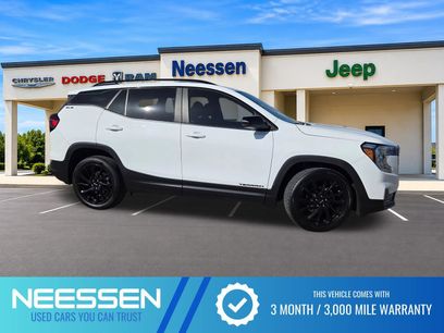 Used 2024 GMC Terrain SLE w/ Driver Convenience Package