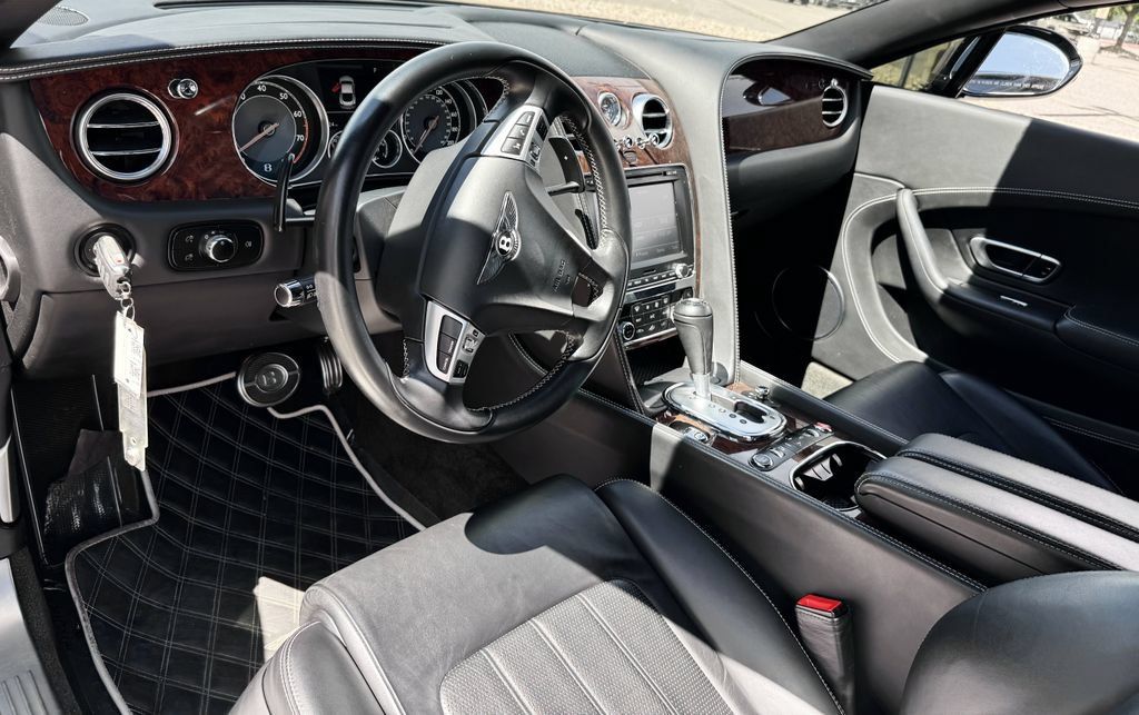 Used 2012 Bentley Continental GT AWD/4WD image 19