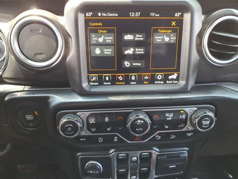 Used 2021 Jeep Wrangler Unlimited Sahara AWD/4WD image 20