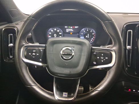 Used 2020 Volvo XC40 T5 R-Design w/ Protection Package Premier AWD/4WD image 22