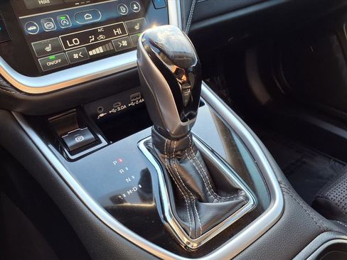 Certified 2025 Subaru Outback Premium image 11