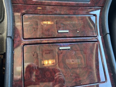 Used 2014 Cadillac Escalade Luxury image 20