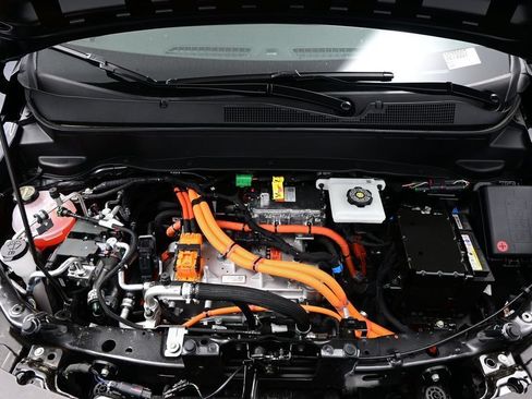 New 2027 Chevrolet Bolt LT w/ Comfort Package FWD image 45