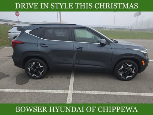 Used 2024 Kia Seltos EX image 6