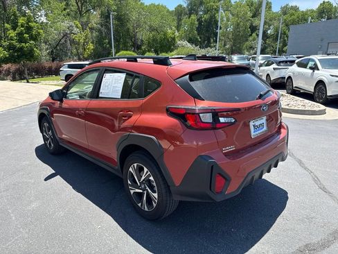Used 2025 Subaru Crosstrek 2.5i Premium AWD/4WD image 5