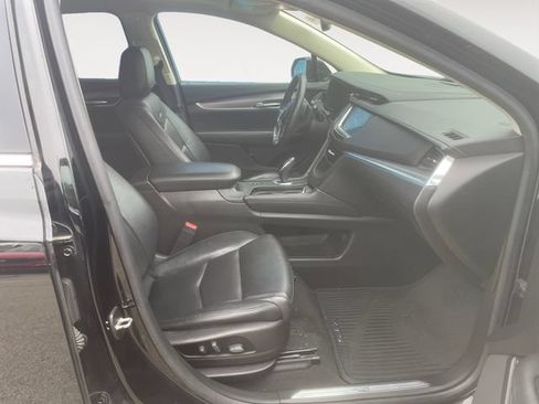 Used 2017 Cadillac XT5 Luxury AWD/4WD image 14